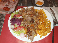 Plats et boissons du Kebab Restaurant Royal à Saint-Amand-Montrond - n°2