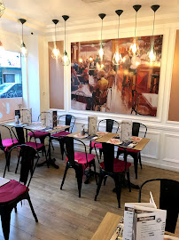 Atmosphère du Restaurant italien Restaurant L'Artiste à Paris - n°1