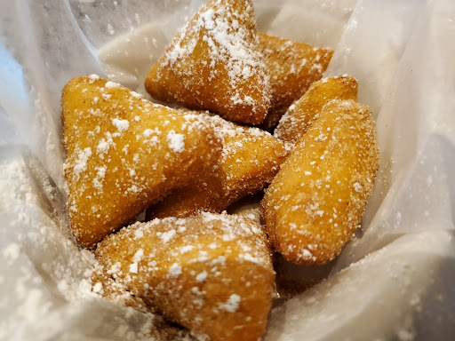 American Restaurant «Cracker Barrel Old Country Store», reviews and photos, 716 N Campbell Station Rd, Farragut, TN 37934, USA