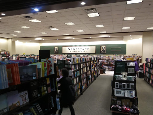 Book Store «Barnes & Noble», reviews and photos, 3102 Northline Ave, Greensboro, NC 27408, USA