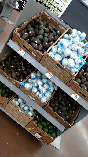 Department Store «Walmart Supercenter», reviews and photos, 15050 Springdale Ave, Middlefield, OH 44062, USA