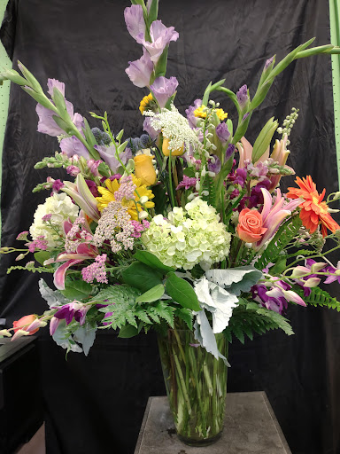 Florist «Designs North Florist & Interiors», reviews and photos, 504 E Cornwallis Dr a, Greensboro, NC 27405, USA