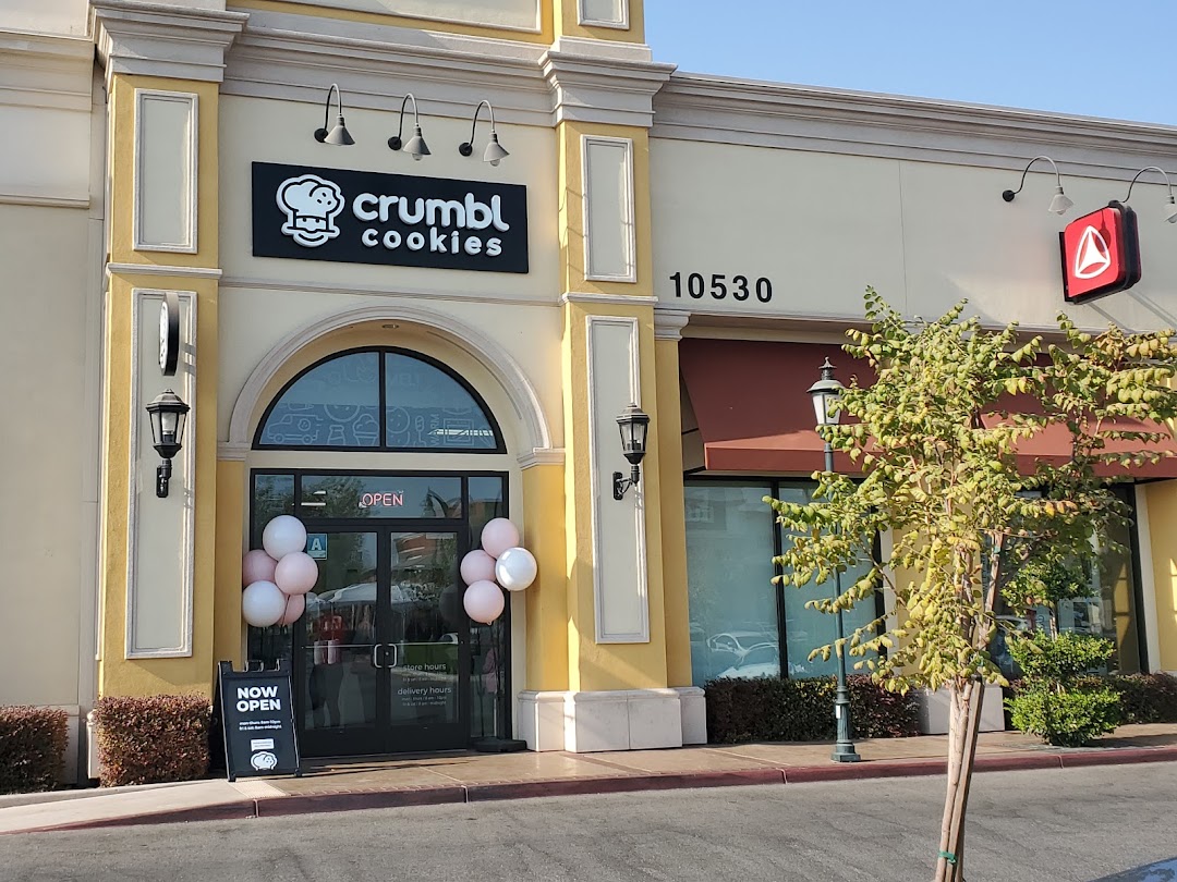 Crumbl Cookies - Bakersfield