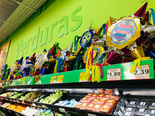 Grocery Store «El Super», reviews and photos, 4421 University Ave, San Diego, CA 92105, USA