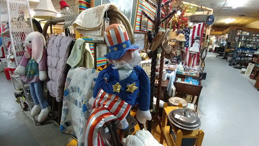 Flea Market «Southern Kentucky Flea Market», reviews and photos, 52 Cypress Rd, Guthrie, KY 42234, USA