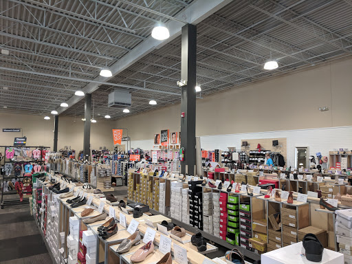 Shoe Store «DSW Designer Shoe Warehouse», reviews and photos, 8502 Eager Rd, Brentwood, MO 63144, USA