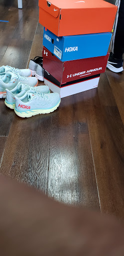 Shoe Store «A Snails Pace Running Shop», reviews and photos, 1040 E Imperial Hwy # F2, Brea, CA 92821, USA