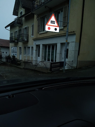 Rezensionen über Mr. Albert Burki Médecin généraliste in Val-de-Ruz - Arzt