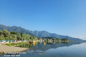 Dal Lake image