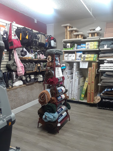 Pet Store «Firehouse Pet Shop & Grooming», reviews and photos, 17 S Wenatchee Ave, Wenatchee, WA 98801, USA