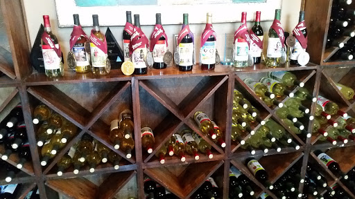 Winery «Cork This! Winery», reviews and photos, 21123 Eva St # 100, Montgomery, TX 77356, USA