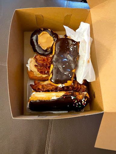 Donut Shop «Buckeye Donuts», reviews and photos, 1998 N High St, Columbus, OH 43201, USA