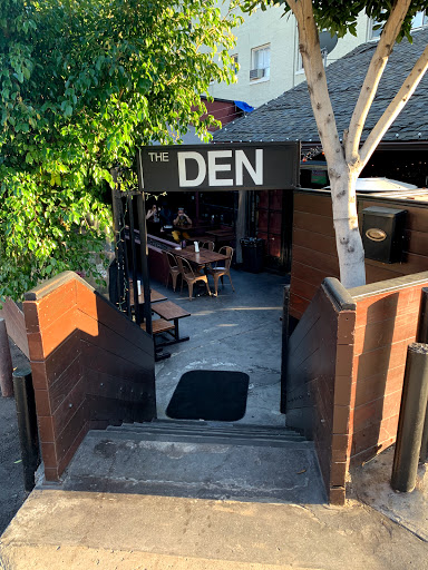 The Den - West Hollywood Restaurant & Bar - Indoor & Outdoor Drinking and Dining