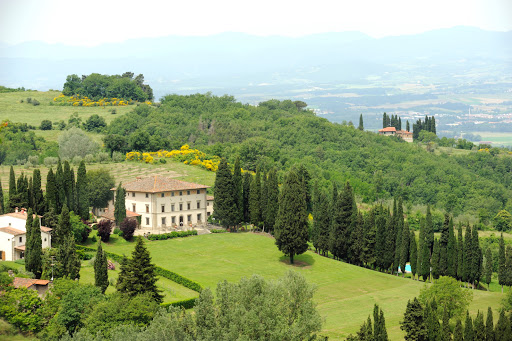 Villa Campestri Olive Oil Resort - Resort di Lusso in Toscana
