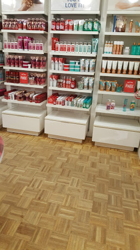 Cosmetics Store «Bath & Body Works», reviews and photos, 2300 Consumer Square, Mays Landing, NJ 08330, USA