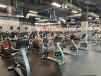 Crunch Fitness - Moreno Valley