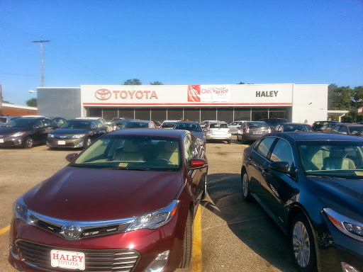 Toyota Dealer «Haley Toyota of Roanoke», reviews and photos, 1530 Courtland Rd NE, Roanoke, VA 24012, USA