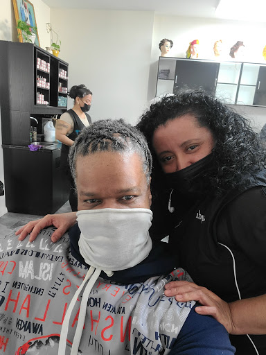 Beauty Salon «Creasiones Beauty Salon», reviews and photos, 1276 Nostrand Ave, Brooklyn, NY 11226, USA