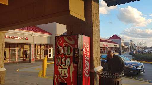 Outlet Mall «Tanger Outlet Locust Grove», reviews and photos, 1000 Tanger Dr, Locust Grove, GA 30248, USA