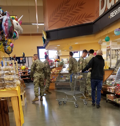 Grocery Store «Fort Campbell Commissary», reviews and photos, 2606 Indiana Ave, Fort Campbell, TN 42223, USA