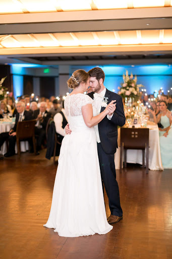 Wedding Store «Ready or Knot Wedding Chic», reviews and photos, 11009 Elm St, Omaha, NE 68144, USA