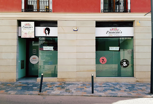 ESENCIA'S Peluquería Y Estética. en Lorca, Murcia