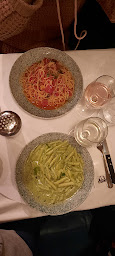 Photo n°39 de Restaurant Chez Léo à Paris ()