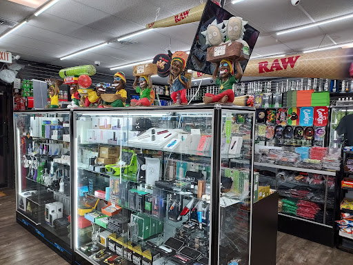 Tobacco Shop «RJ smoke shop», reviews and photos, 1200 N Arizona Ave, Chandler, AZ 85225, USA