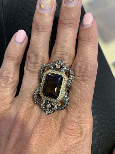 Jewelry Store «J & L Jewelry», reviews and photos, 1823 Ximeno Ave, Long Beach, CA 90815, USA