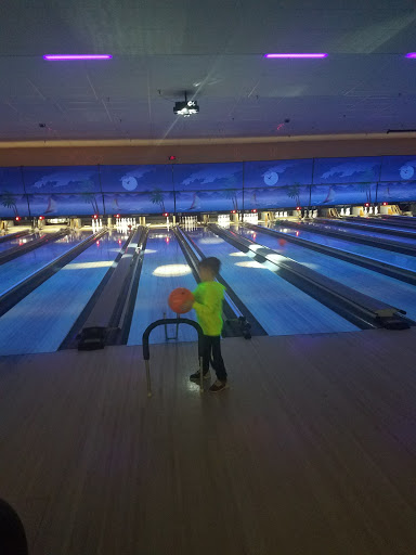 Bowling Alley «Harvest Lanes», reviews and photos, 4101 N St Peters Pkwy, St Peters, MO 63304, USA