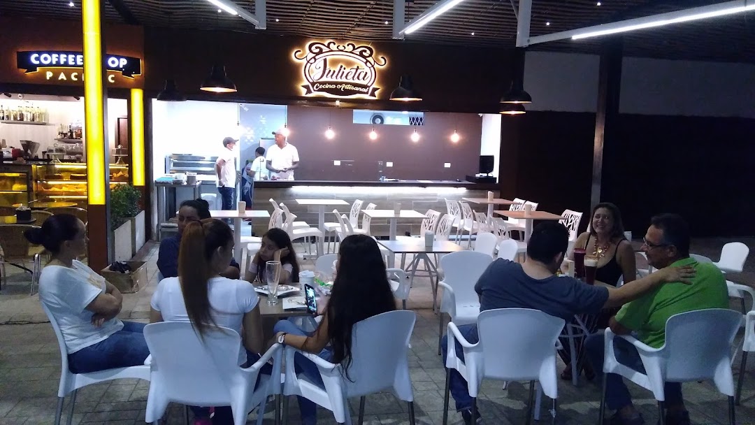 Julieta Crepes & Cafe