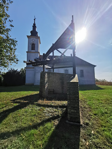 Apostag, Református templom és rotunda alapja