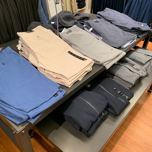Clothing Store «Banana Republic», reviews and photos, 820 W Stacy Rd, Allen, TX 75013, USA