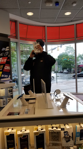 Cell Phone Store «AT&T», reviews and photos, 3000 Wilson Blvd #100, Arlington, VA 22201, USA