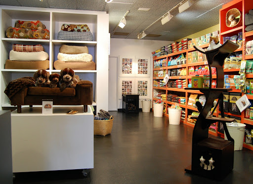 Pet Store «Muttropolis La Jolla», reviews and photos, 7755 Girard Ave, La Jolla, CA 92037, USA