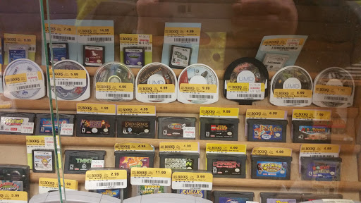 Book Store «Half Price Books», reviews and photos, 5032 S 74th St, Greenfield, WI 53220, USA