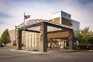 Best Western Plus Strongsville Cleveland image