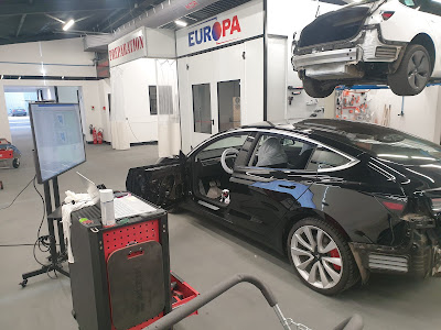 TESLA APPROVED BODY SHOP MONTMARTIN CARROSSERIE ALU à Clermont-Ferrand