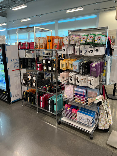 Department Store «Nordstrom Rack Lakewood Center», reviews and photos, 4651 Silva St, Lakewood, CA 90712, USA