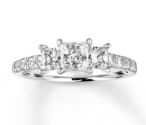 Jewelry Store «Kay Jewelers», reviews and photos, 1201 Lake Woodlands Dr #2170, The Woodlands, TX 77380, USA