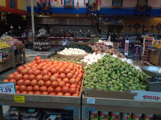 Grocery Store «Mi Pueblo Food Center # 20», reviews and photos, 727 1st St, Gilroy, CA 92020, USA
