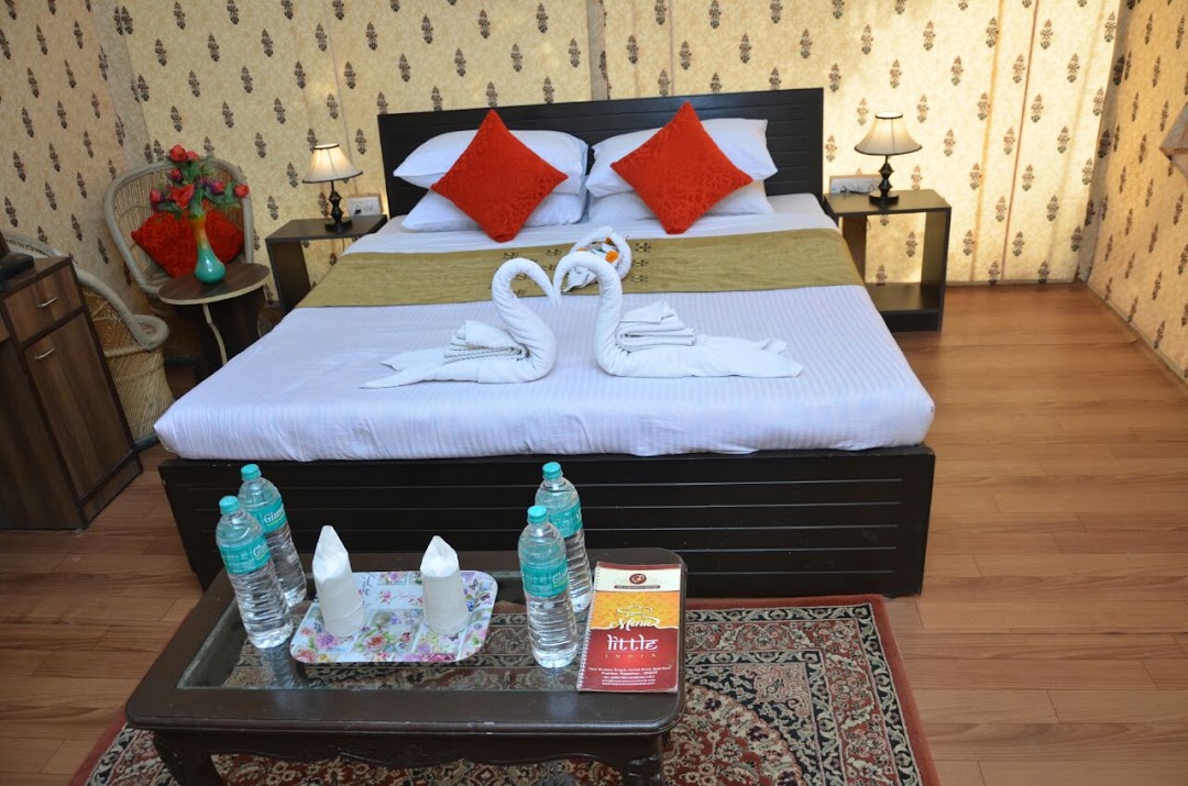 Pushkar Camp & Resort