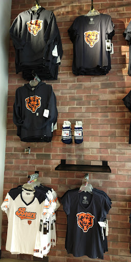 Sporting Goods Store «Chicago Sports & Novelty», reviews and photos, 332 N Michigan Ave, Chicago, IL 60601, USA