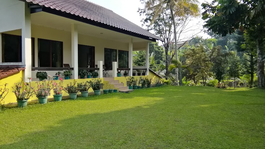 Villa (entire)h. Teddy 350m2 In 6500m2 Land@650m Above Sea Level. - 