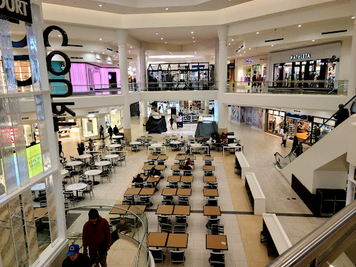 Shopping Mall «Kenwood Towne Centre», reviews and photos, 7875 Montgomery Rd, Cincinnati, OH 45236, USA