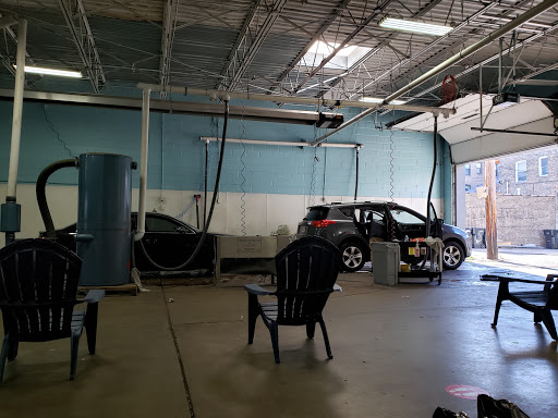 Car Wash «Ruby Hand Carwash», reviews and photos, 4334 N California Ave, Chicago, IL 60618, USA
