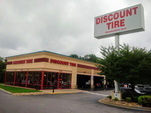 Tire Shop «Discount Tire Store - Nashville, TN», reviews and photos, 5832 Nolensville Pike, Nashville, TN 37211, USA