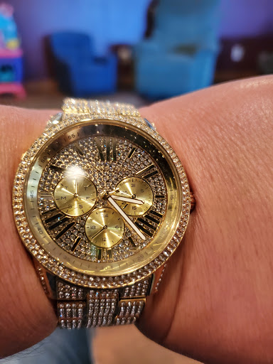 Fashion Accessories Store «Michael Kors», reviews and photos, 348 Nut Tree Rd #348, Vacaville, CA 95687, USA