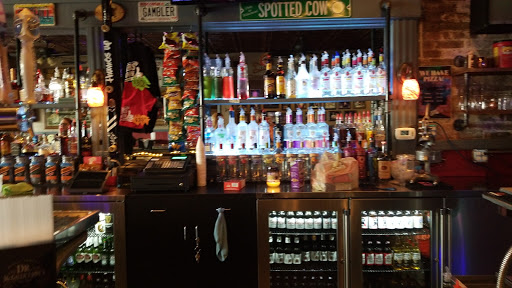 Geneva Liquors, 797 S Wells St, Lake Geneva, WI 53147, USA, 