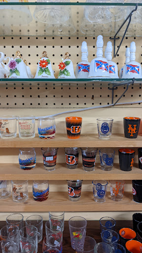 Gift Shop «Wild Wonderful Gift Shop», reviews and photos, 803 Mammoth Cave Rd, Cave City, KY 42127, USA